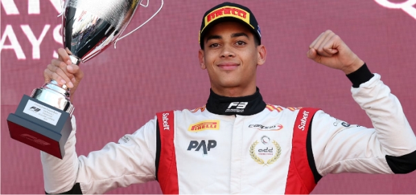 Ugo Ugochukwu dominated the Melbourne Feature Race to claim his first win in Formula 3.